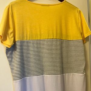 Women’s Short Sleeve Blouse